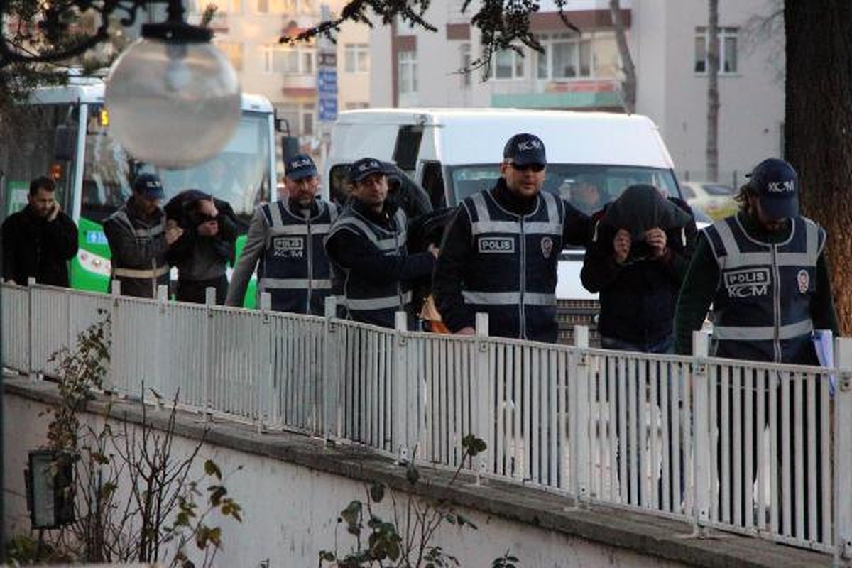 Uyuşturucu Operasyonunda 20 Kişi Gözaltında