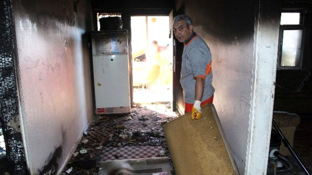 Yanan Evi Belediye Temizledi