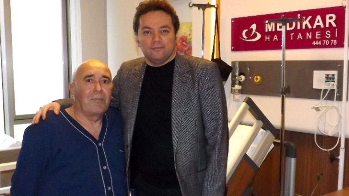 15 Santimlik Tümör Laparoskopik Radikal Nefrektomi Yöntemi ile Çıkartıldı