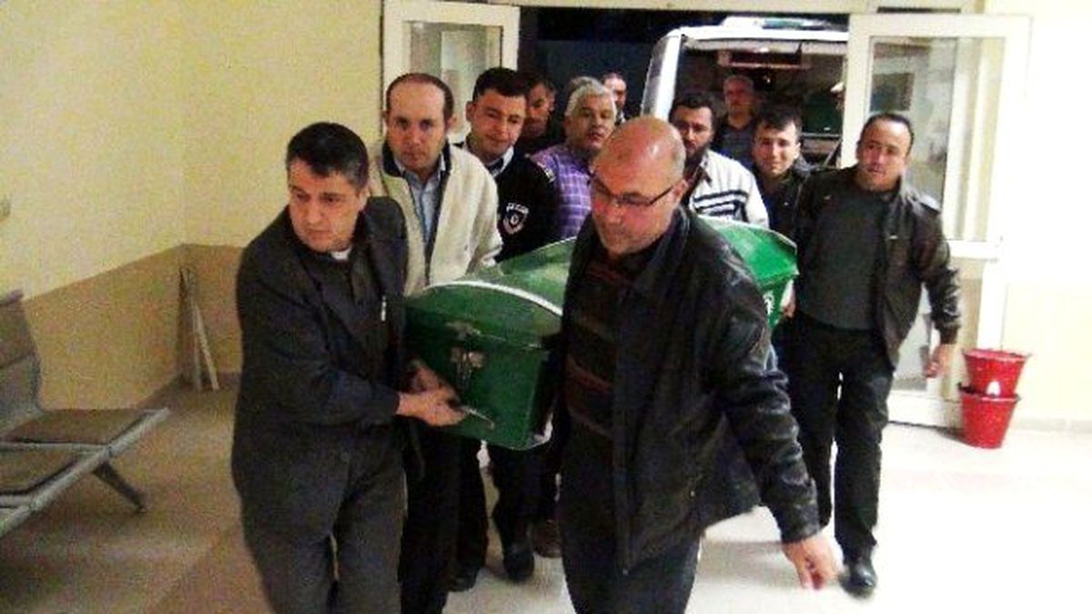 3 İşçinin Cenazesi Adli Tıp Kurumuna Gönderildi