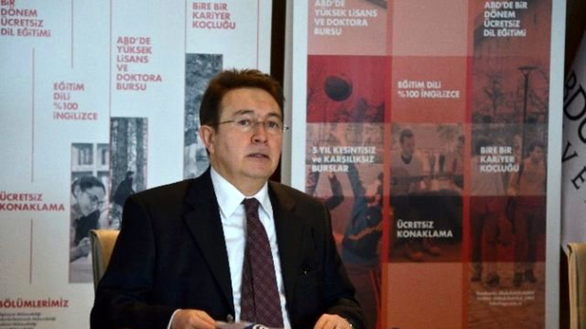 AGÜ\'den Başkan Özhaseki\'ye Fahri Doktora