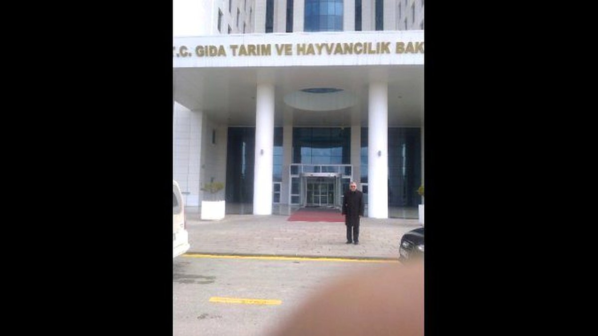 Aktaş\'tan Bakanlığa \'Tavuk\' Dosyası