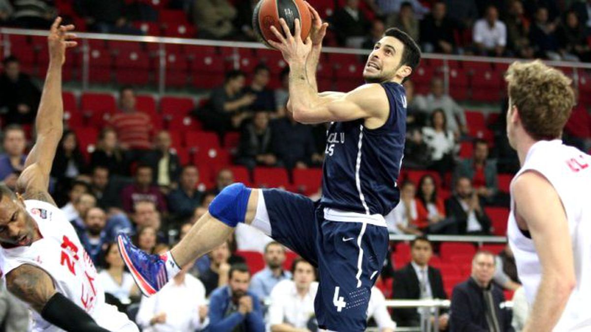 Anadolu Efes, Milano Deplasmanında
