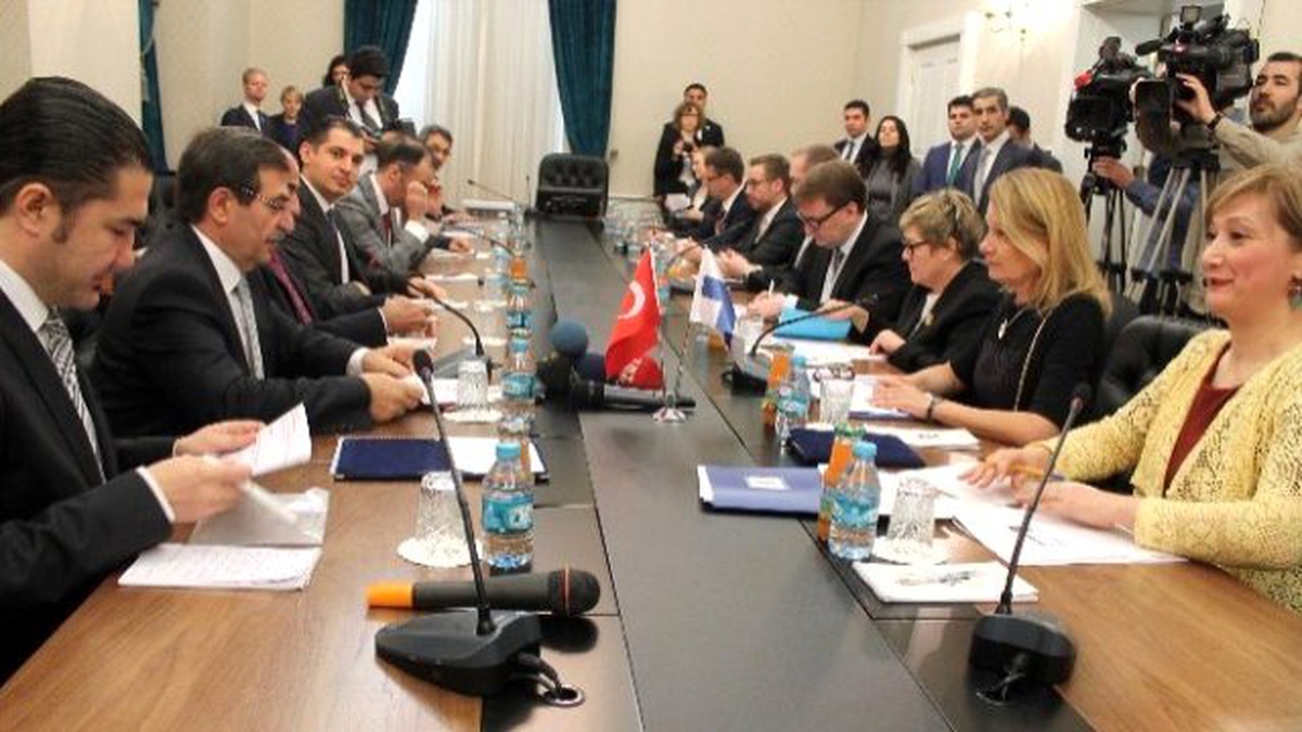 Bakan Güllüce, Finlandiya Avrupa İşleri ve Dış Ticaret Bakanı Toivakka ile Görüştü