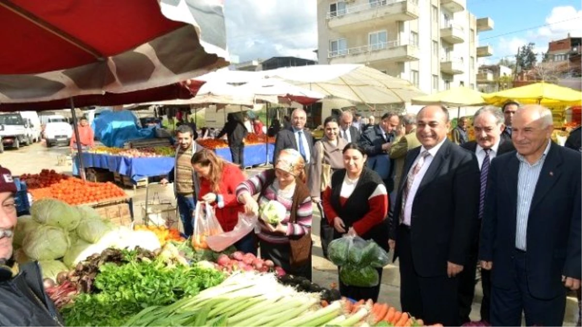 Çiğli Belediye Başkanı Aslan, Pazarcı Esnafının Sıkıntılarını Dinledi