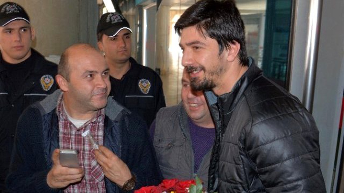 Beşiktaş, Çaykur Rizespor ile Oynayacağı Maç İçin Trabzon\'da