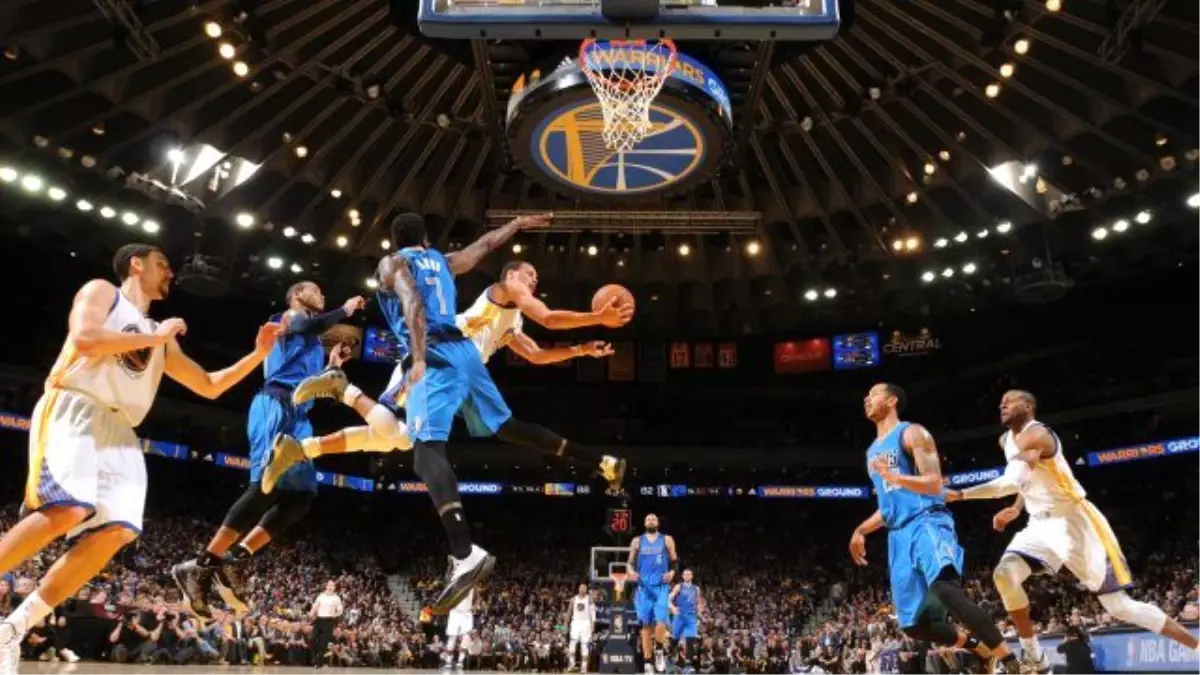 Golden State Warriors: 128 - Dallas Mavericks: 114