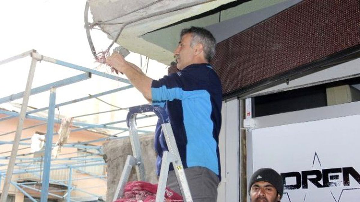 Hakkari\'de 60 Abonenin Telefon Kablosu Çalındı