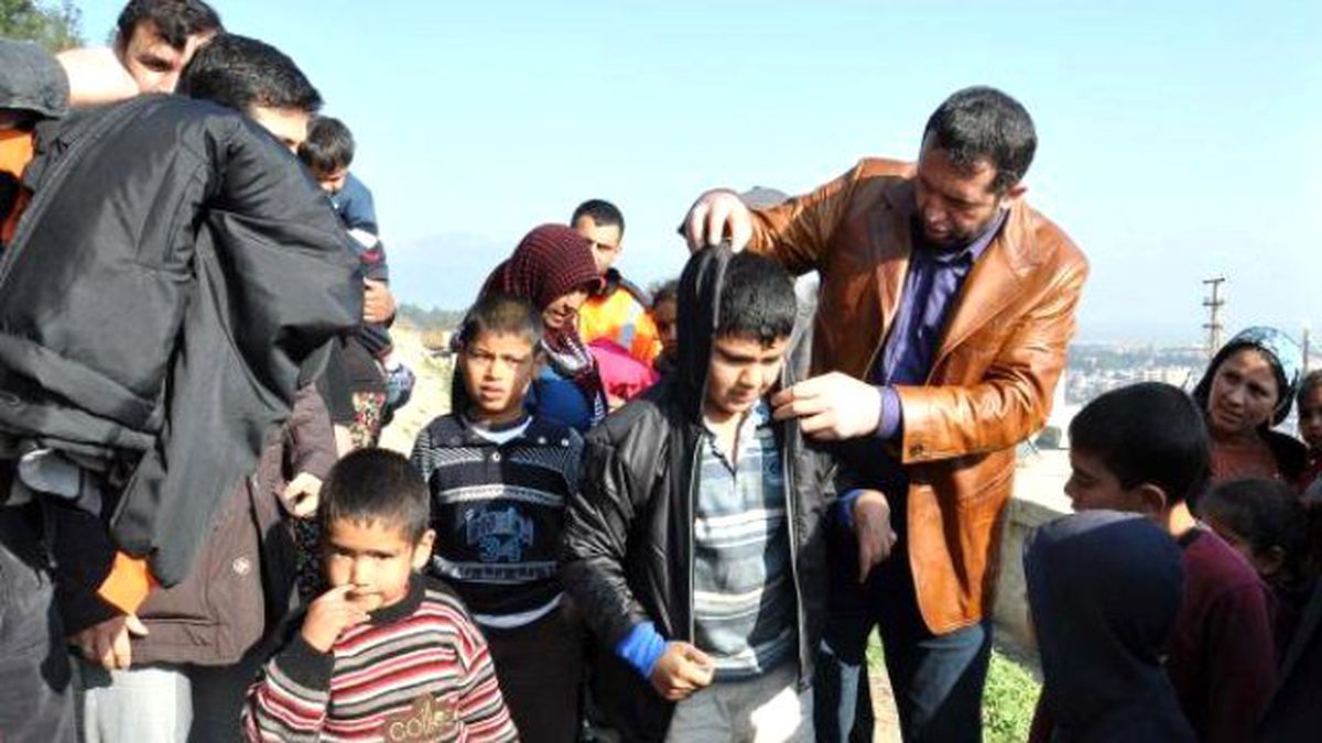 İslahiye\'de 200 Çocuğa Kaban Dağıtıldı