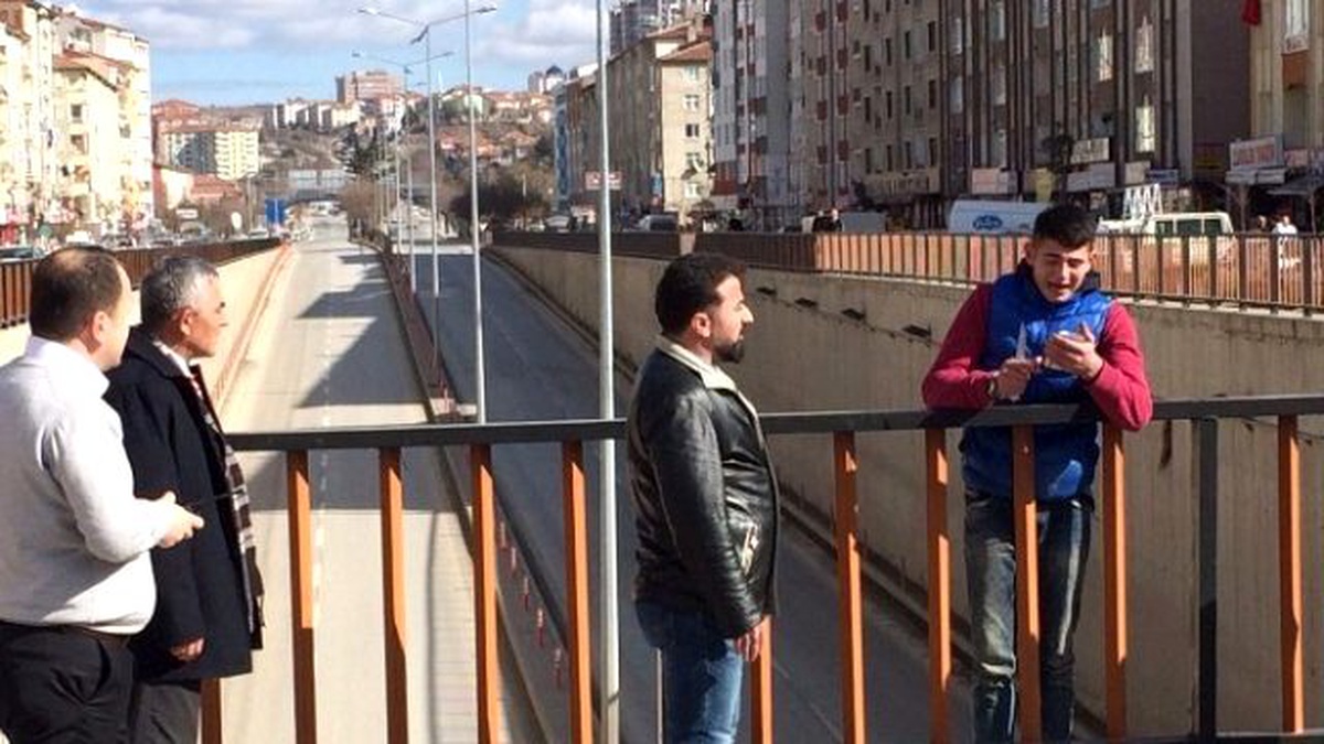 Çılgın Aşık Kaçırdığı Kız Elinden Alınınca İntihara Kalkıştı
