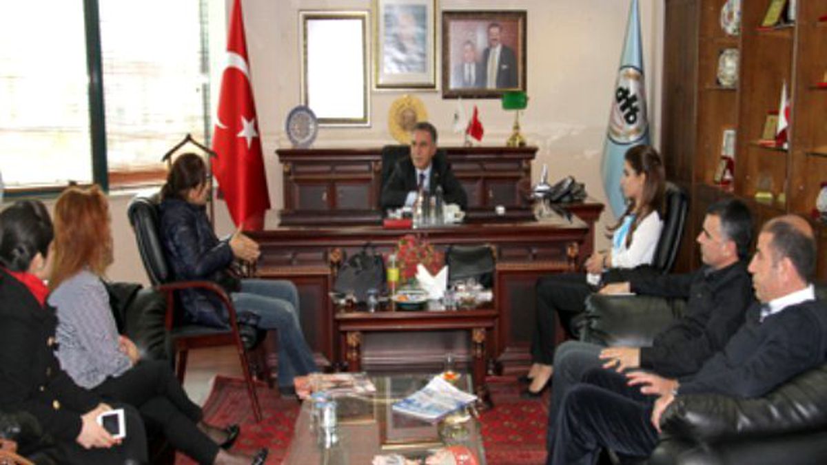 "Kadınlar hak ettikleri konuma gelmelidir"