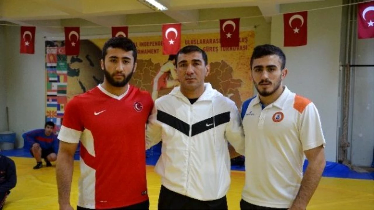 Kahramanmaraşlı Güreşçiler Türkiye Şampiyonu Oldu