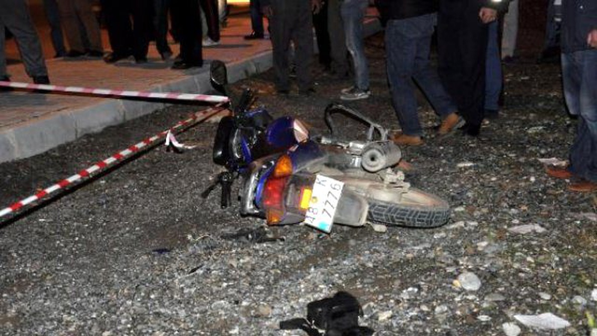 Gazipaşa\'da Otomobilin Çarptığı Motosikletli Öldü