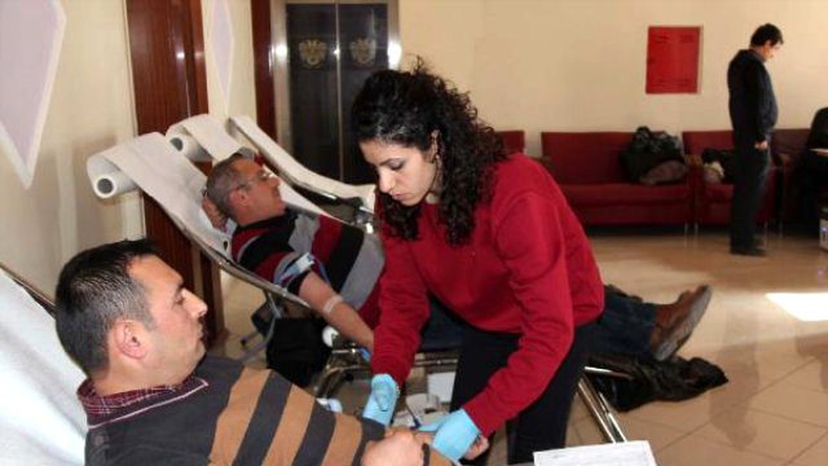 Özel İdare Personelinden Kan Bağışı