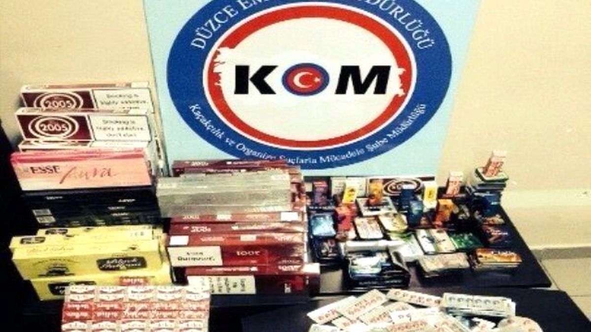 Polis Baskınında Cinsel İçerikli Hap ve Cd Ele Geçirildi