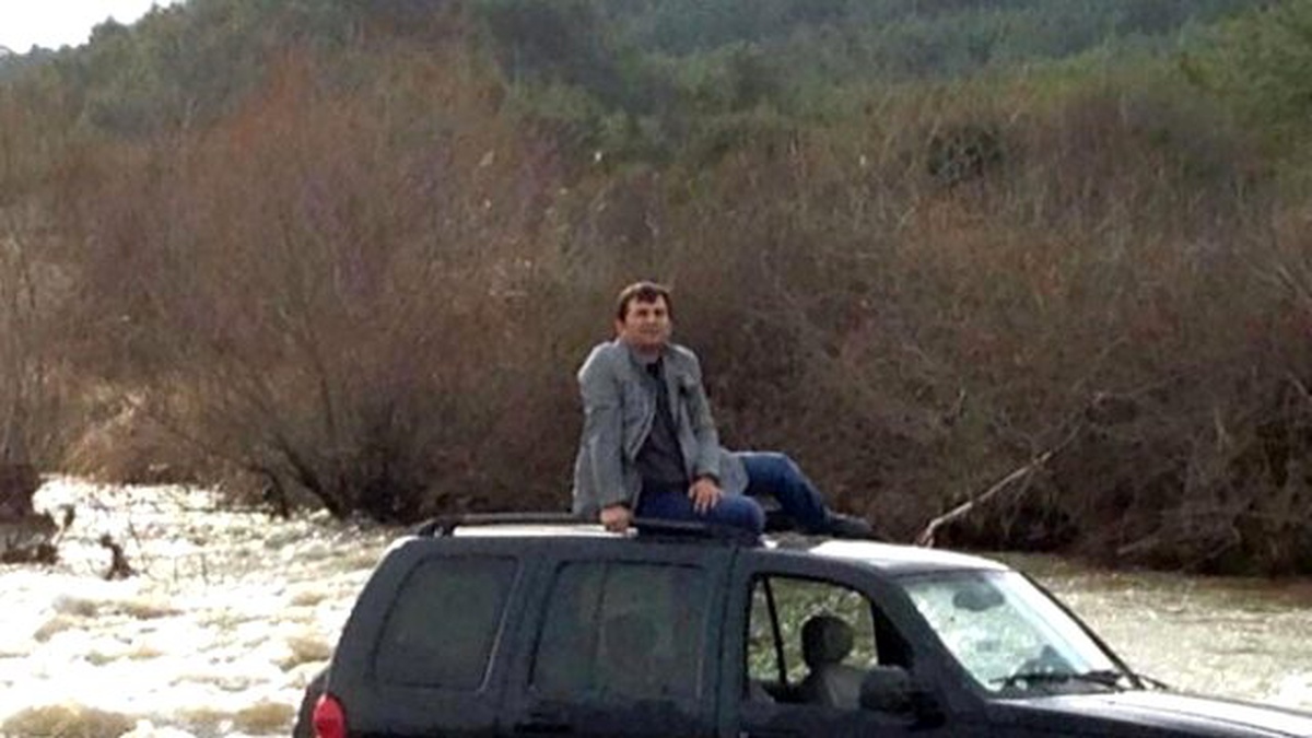 Sosyal Medya Hesabından "Tabiat Anayla İnatlaştım" Fotoğrafı