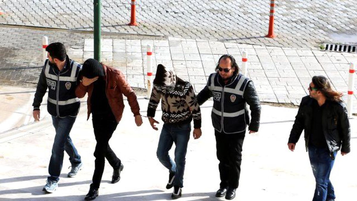 Teknik Takibe Yakalanmamak İçin Telsiz Kullandılar