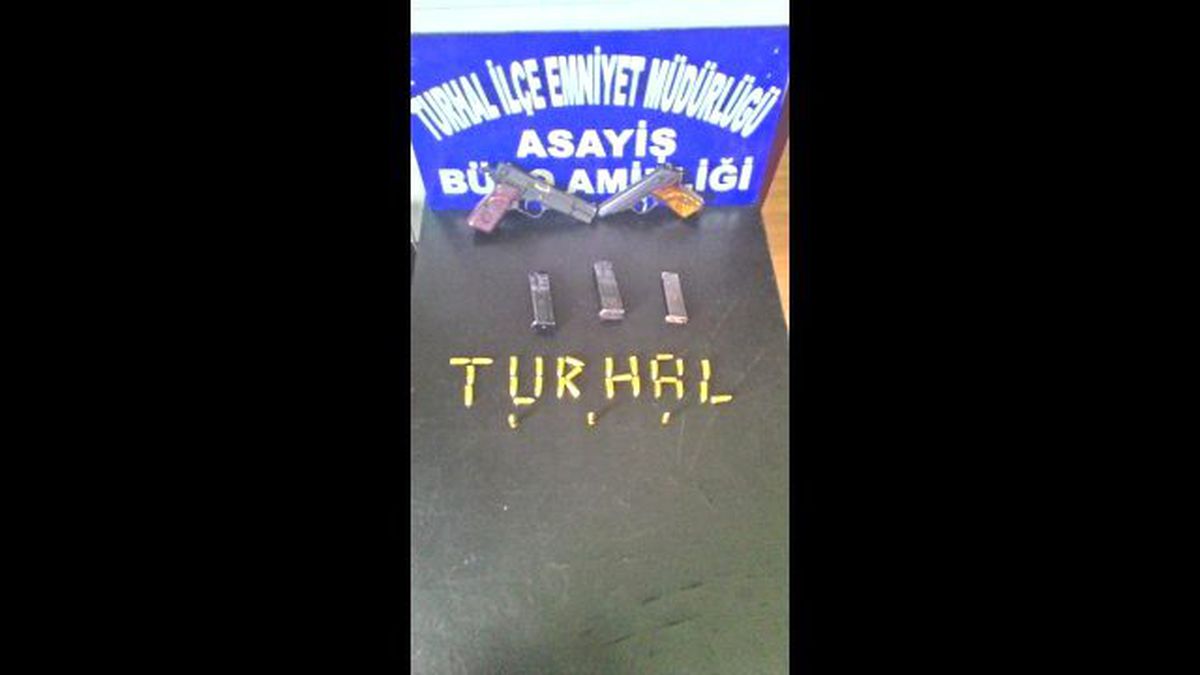 Trafik Kazasında Ruhsatsız Tabanca Ele Geçirildi