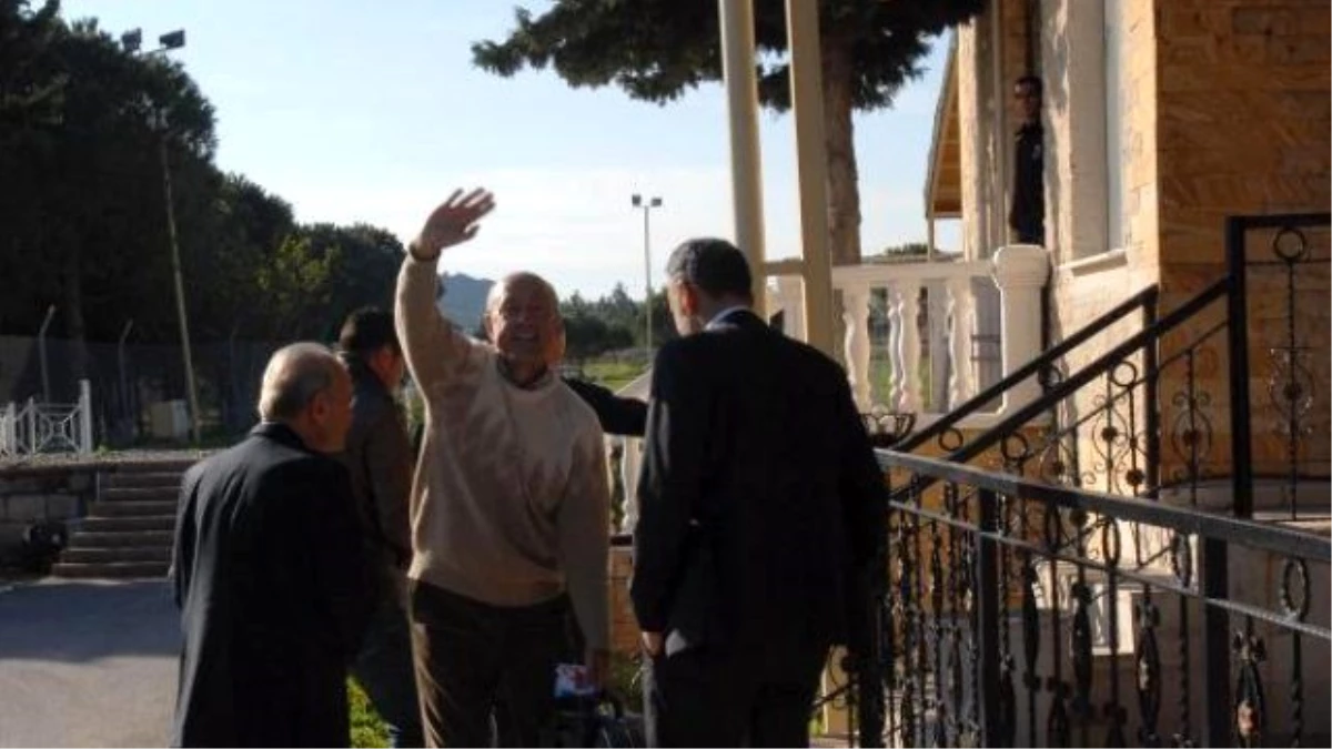 Türbana Engel Oldu Diye Cezaevine Giren Prof. Dr. Pekünlü, Yeniden Hakim Karşısında (2)