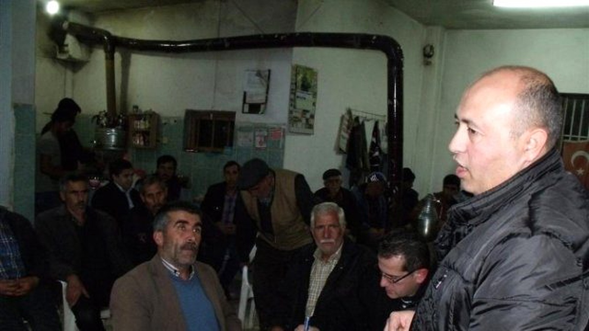 AK Parti\'den Mahalle Ziyaretleri