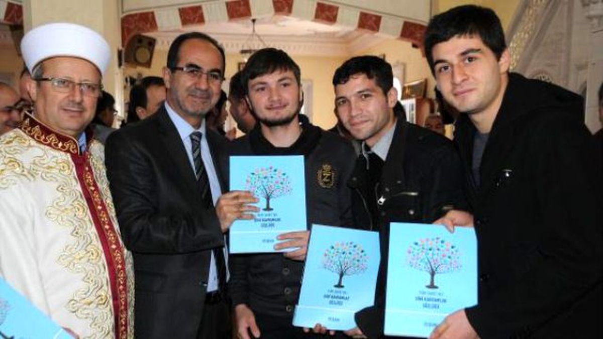 Gaziantep\'te İşitme Engelliler İşaret Diliyle Hutbe Dinledi