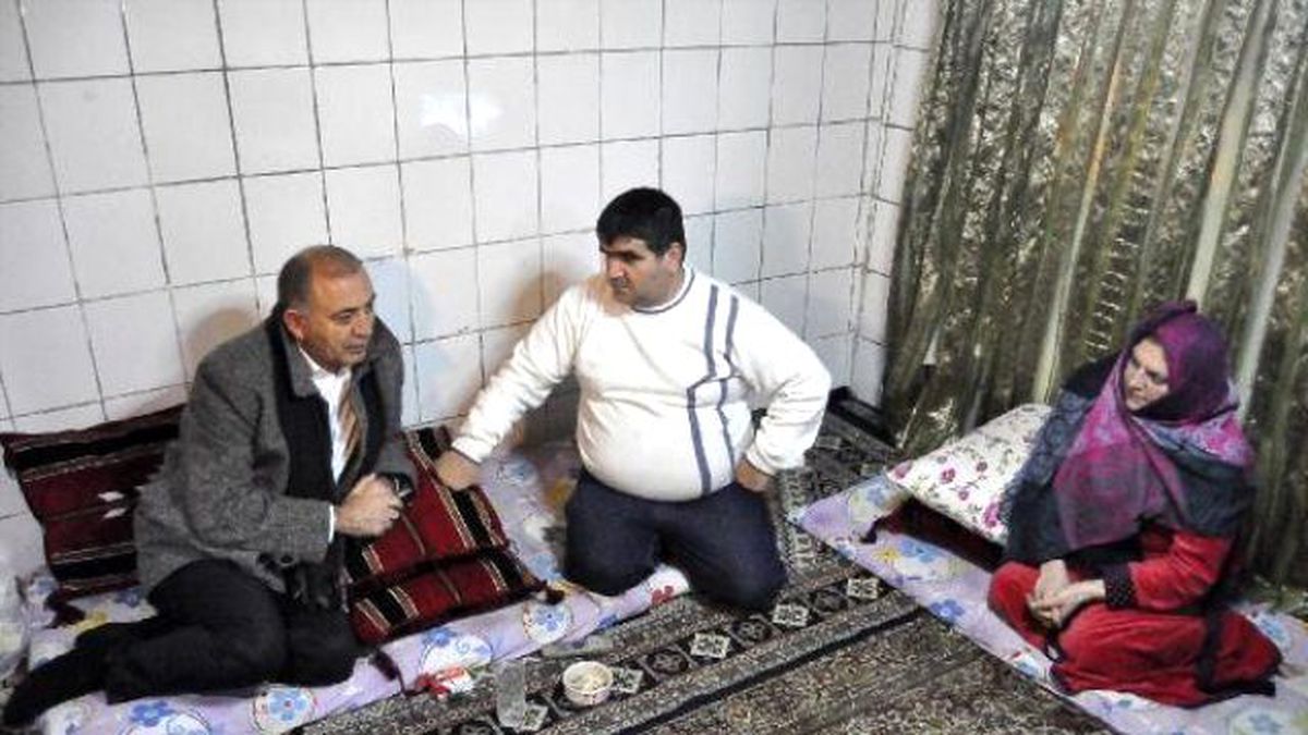 Gürsel Tekin İstanbul\'daki Suriyelileri Ziyaret Etti