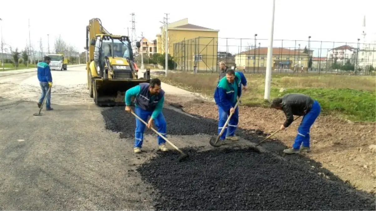 Kartepe\'de Üst Yapı İyileştirmeleri Devam Ediyor