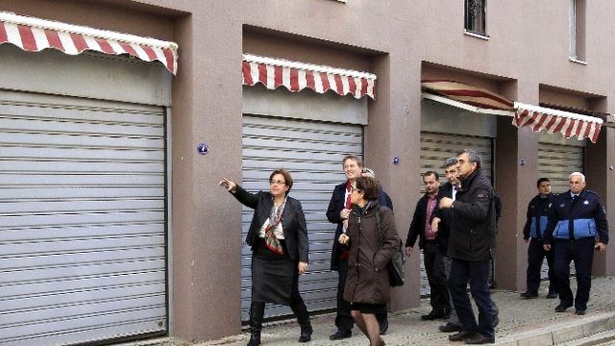 Konak Belediyesi, Yeni Hizmet Binası Çalışmalarını Hızlandırdı