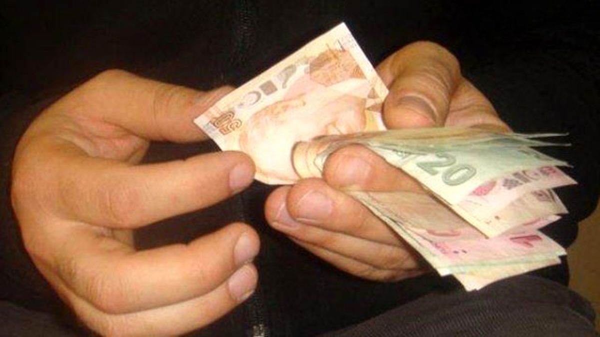 Memurlar 2015 Yılında Ne Kadar Maaş Alacak