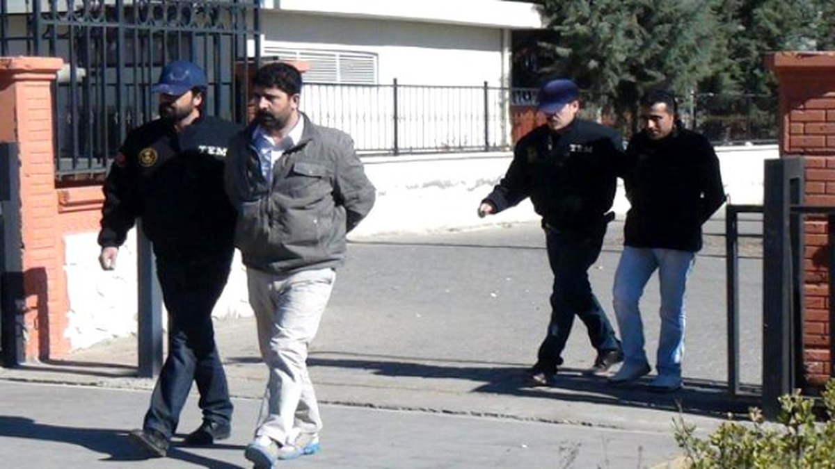PKK\'ya Eleman Temin Etmeye Çalışan İki Kişi Tutuklandı