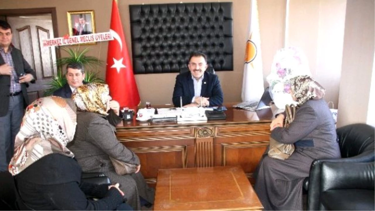 Yozgat\'ta Milletvekilinin Düzenlediği Halk Günü İlgi Gördü