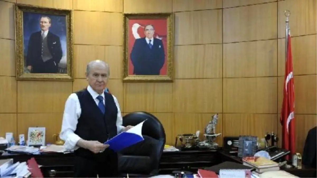 Devlet Bahçeli, "Kolları Sıvadım" Diyerek Mesajlar Paylaştı