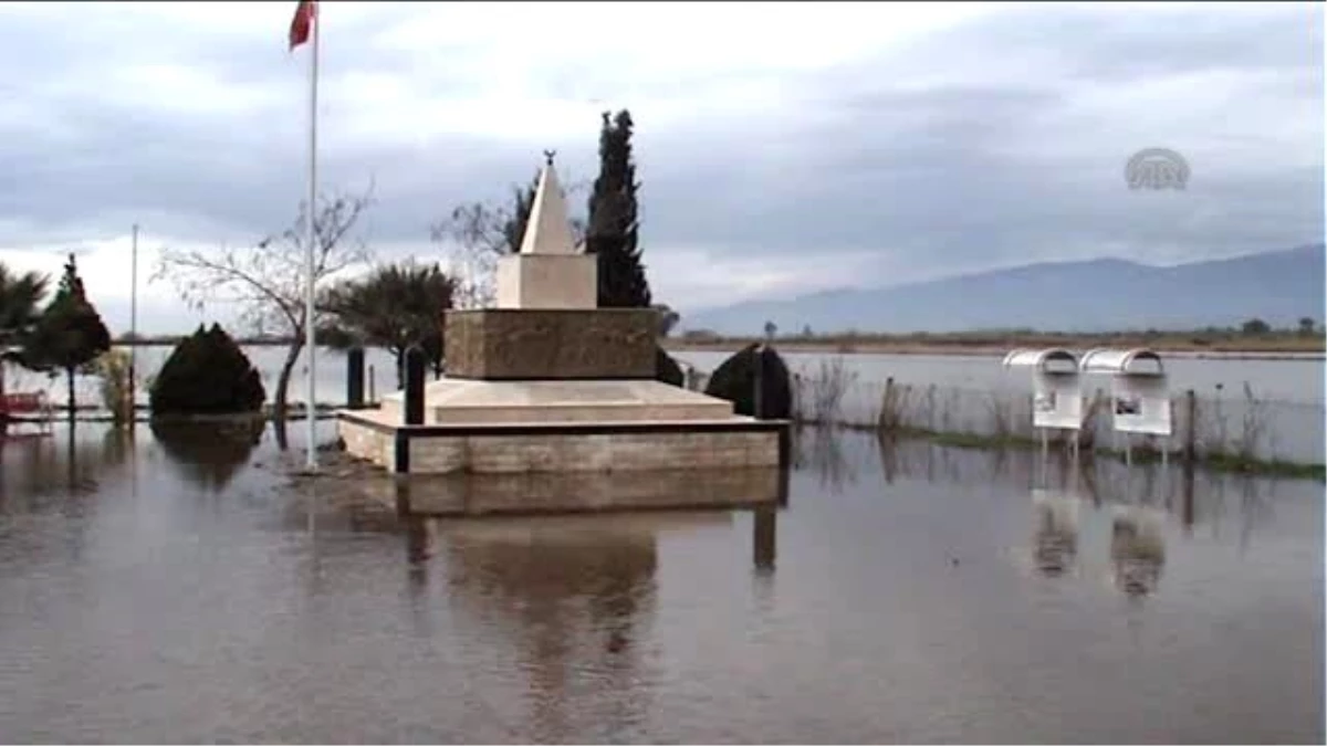 Baraj Suları Menderes Nehrini Taşırdı