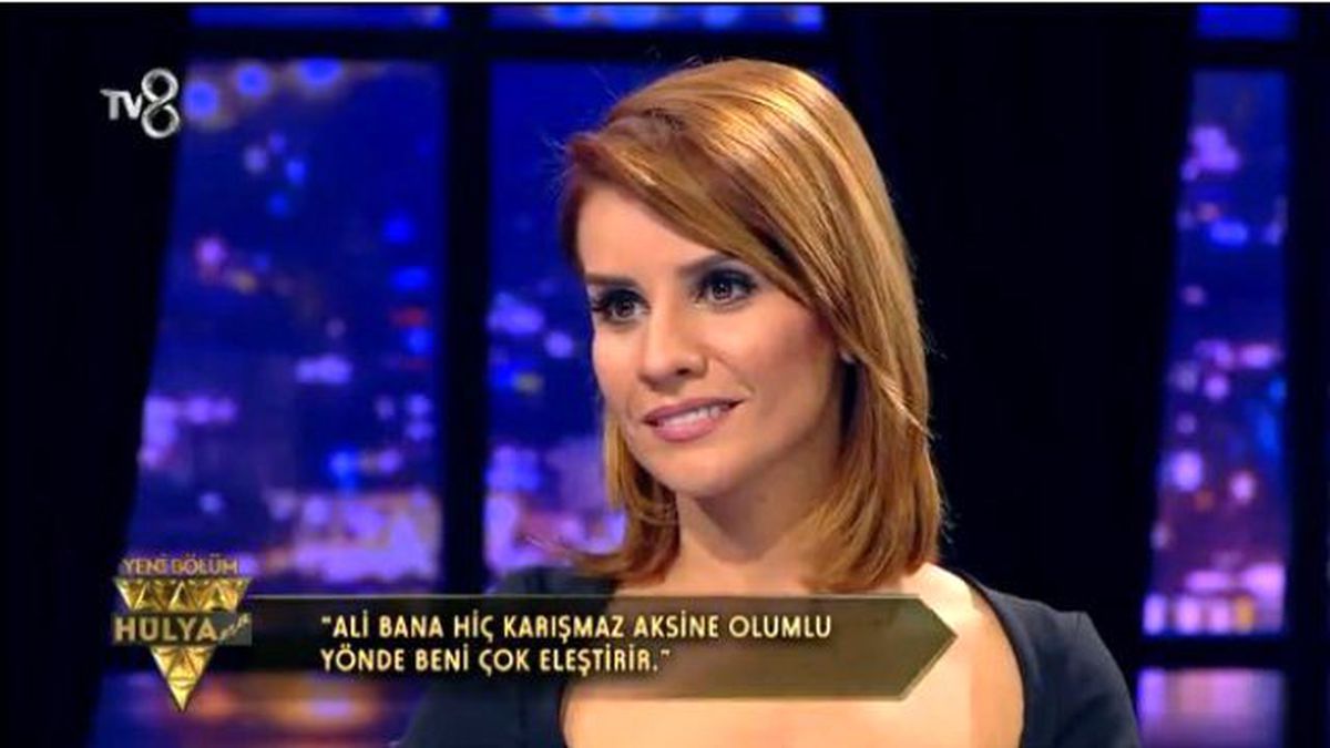 Hülya Avşar'ın Cinsellik Sorusu Esra Erol'u Kızdırdı