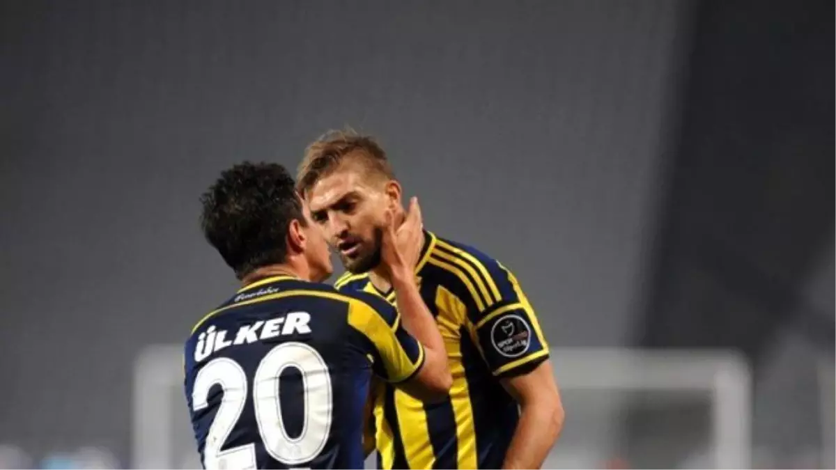 Kadıköy\'de Maç Bitti Caner Erkin Atıldı!