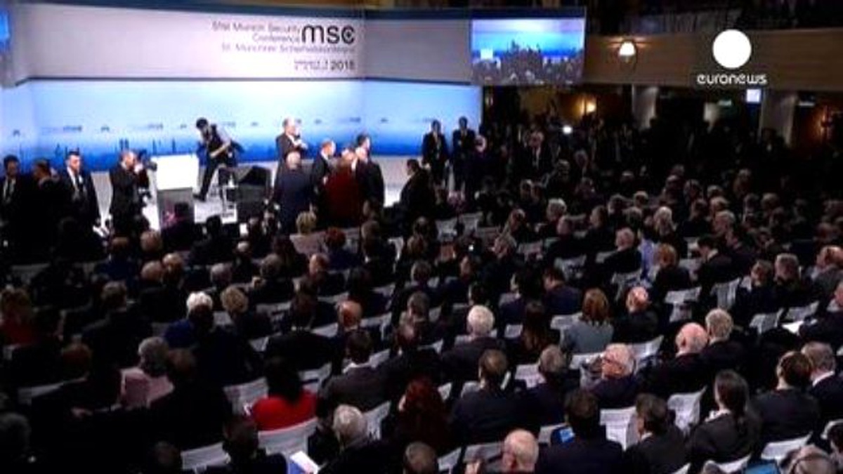 Münih Güvenlik Konferansı\'da Ukrayna Krizinin Taraflarından Sert Mesajlar