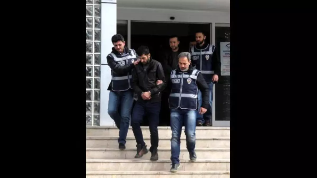 Başsağlığı Dilemek İçin Geldikleri Evde 87 Yaşındaki Kadını Dövdüler