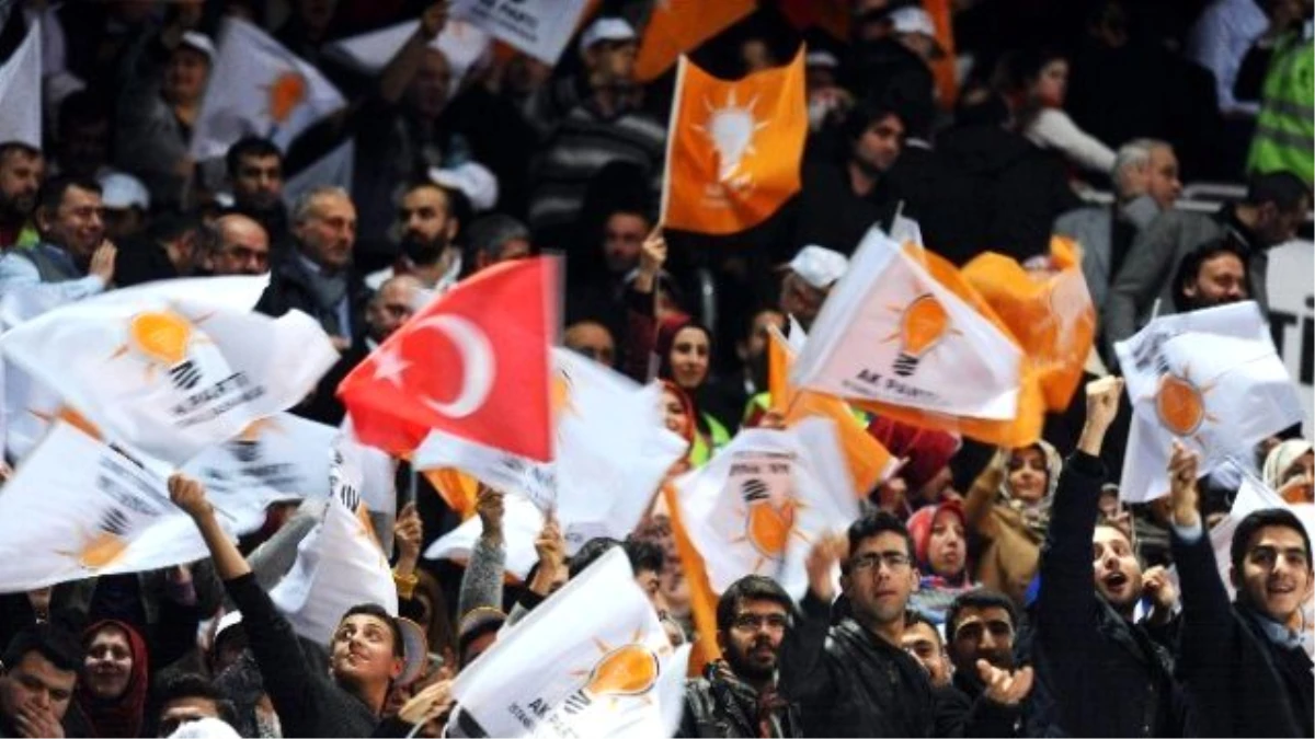 AK Parti Kongresinde Erdoğan Şiiri