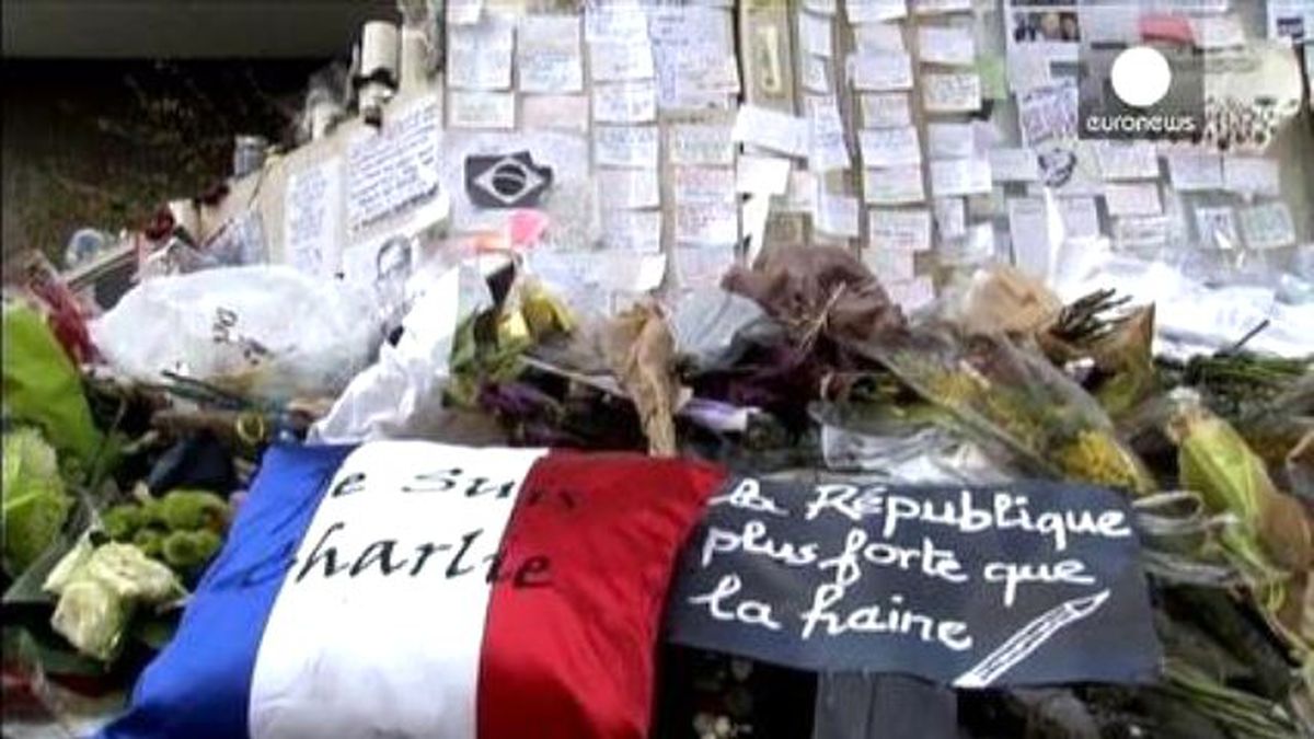 Charlie Hebdo Saldırısının Birinci Ayında Kurbanlar Unutulmadı