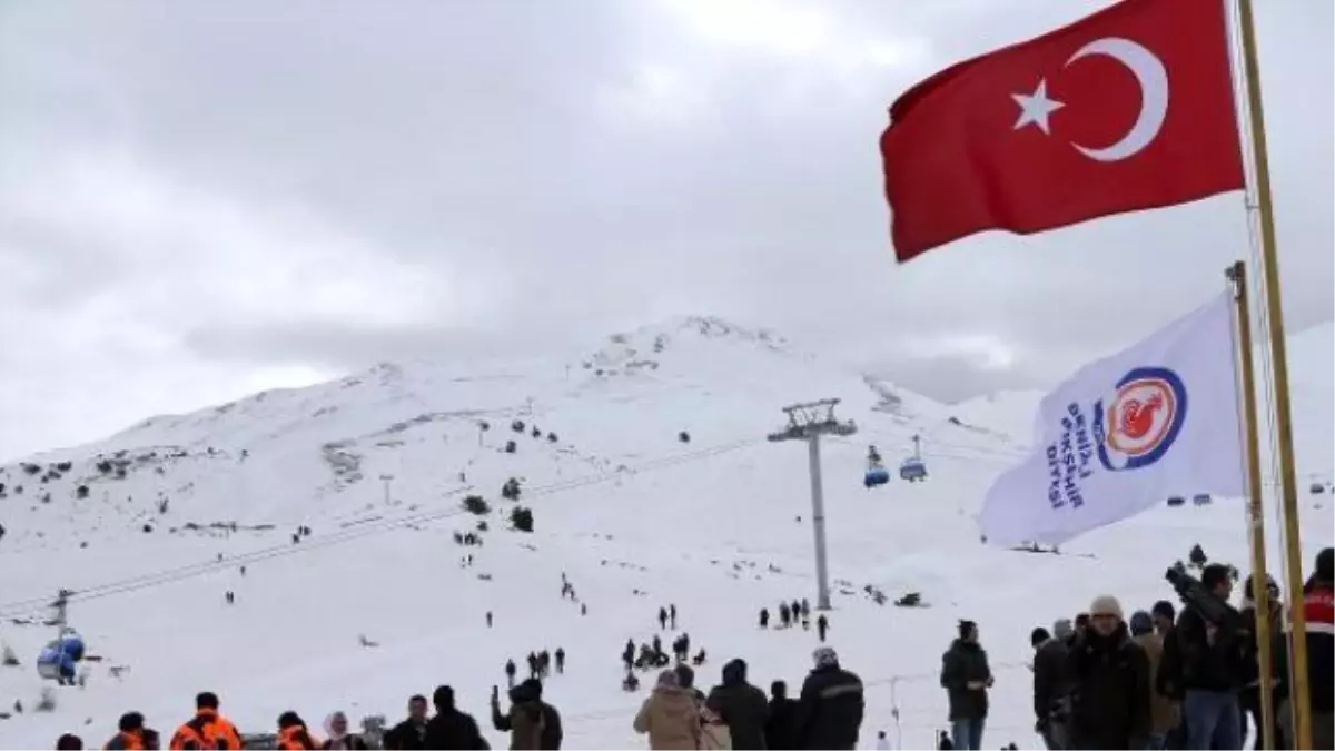 Denizlililerin Kar Şenliği Keyfi