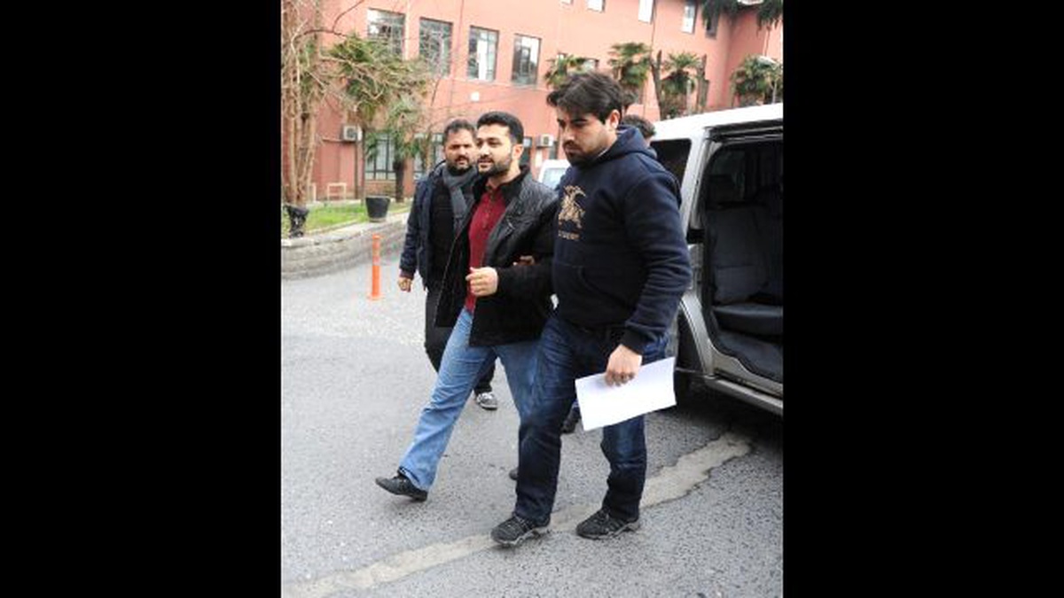 Gözaltına Alınan Polis, Sağlık Kontrolünden Geçirildi