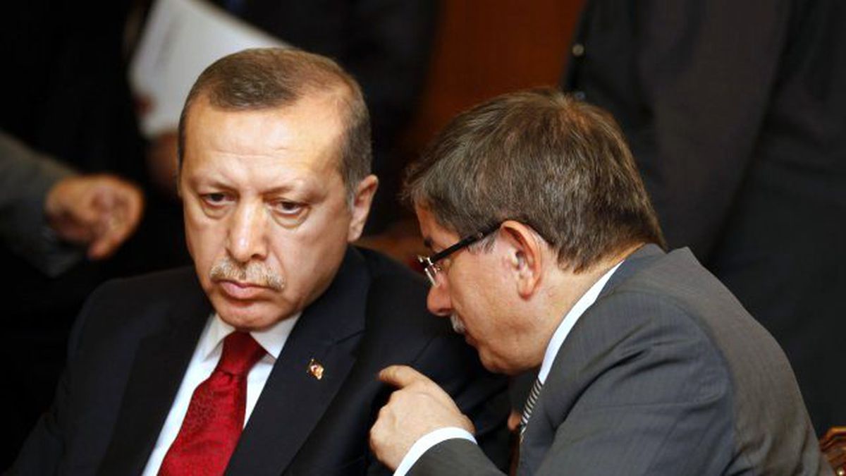 Hakan Bana Siyasette Lazım!
