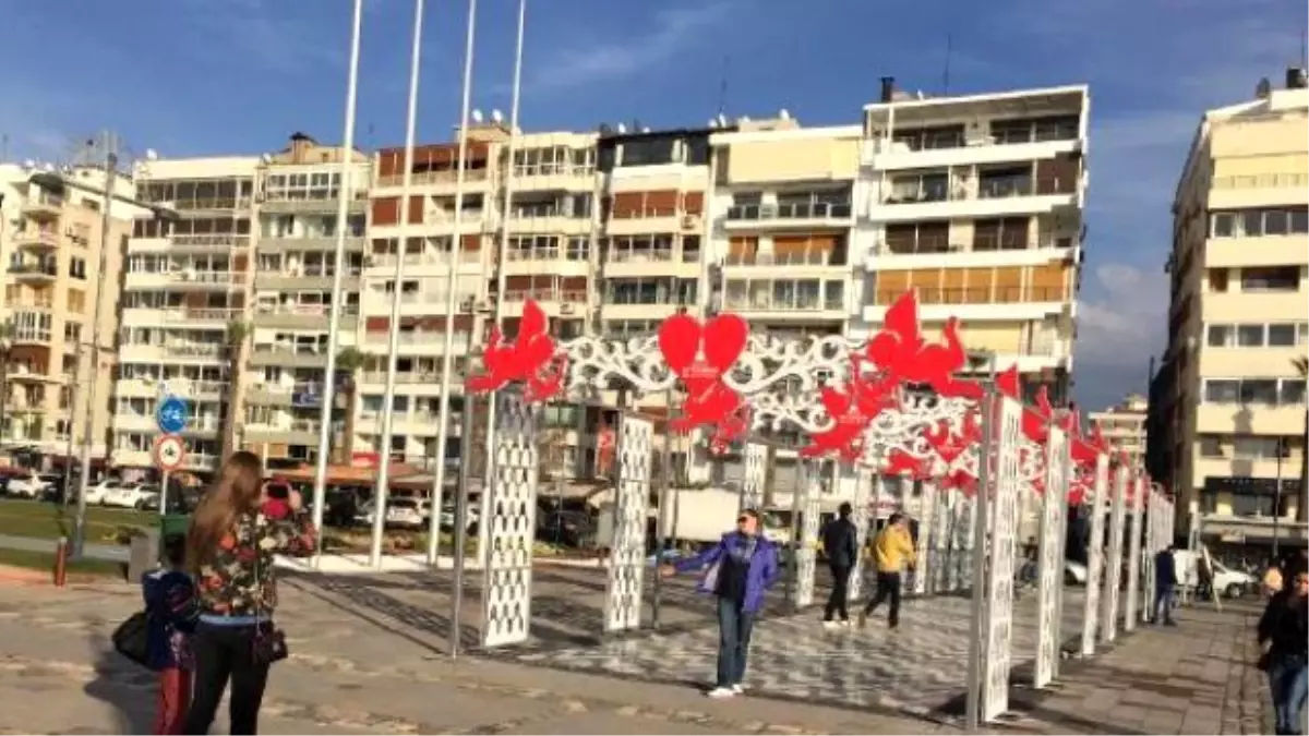 İzmir Sevgililer Gününe Hazır