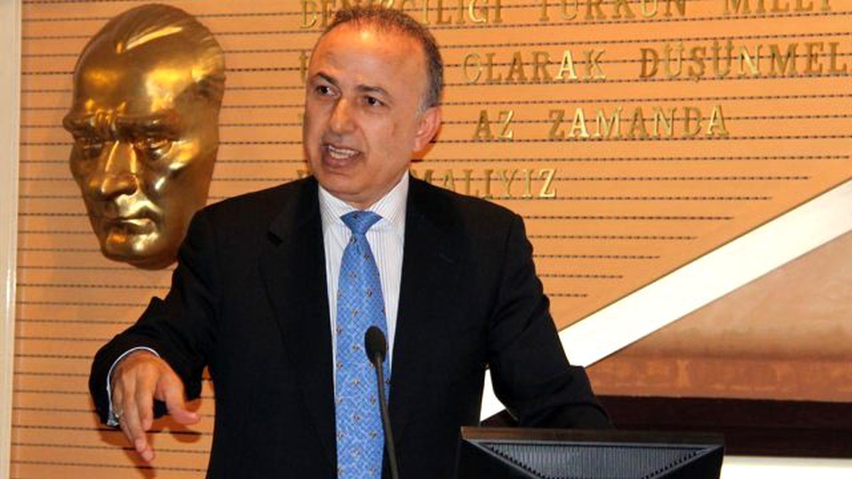 Rizespor Başkanı Metin Kalkavan: Cüneyt Çakır\'ın Rizeli Olması Onu Olumsuz Etkiledi