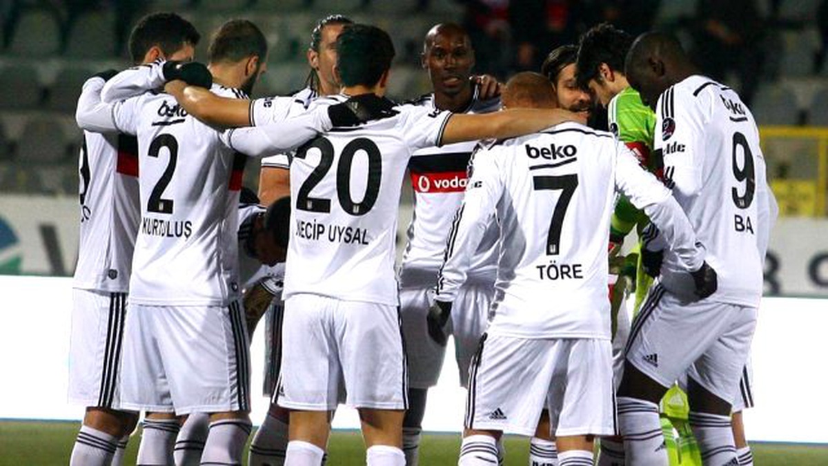 Slaven Bilic Geçen Haftanın Kadrosunu Bozmadı