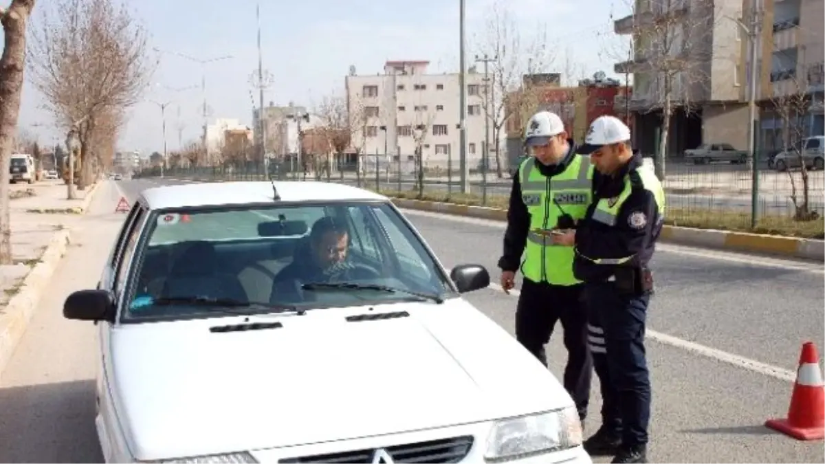 Trafik Uygulamaları Aralıksız Devam Ediyor