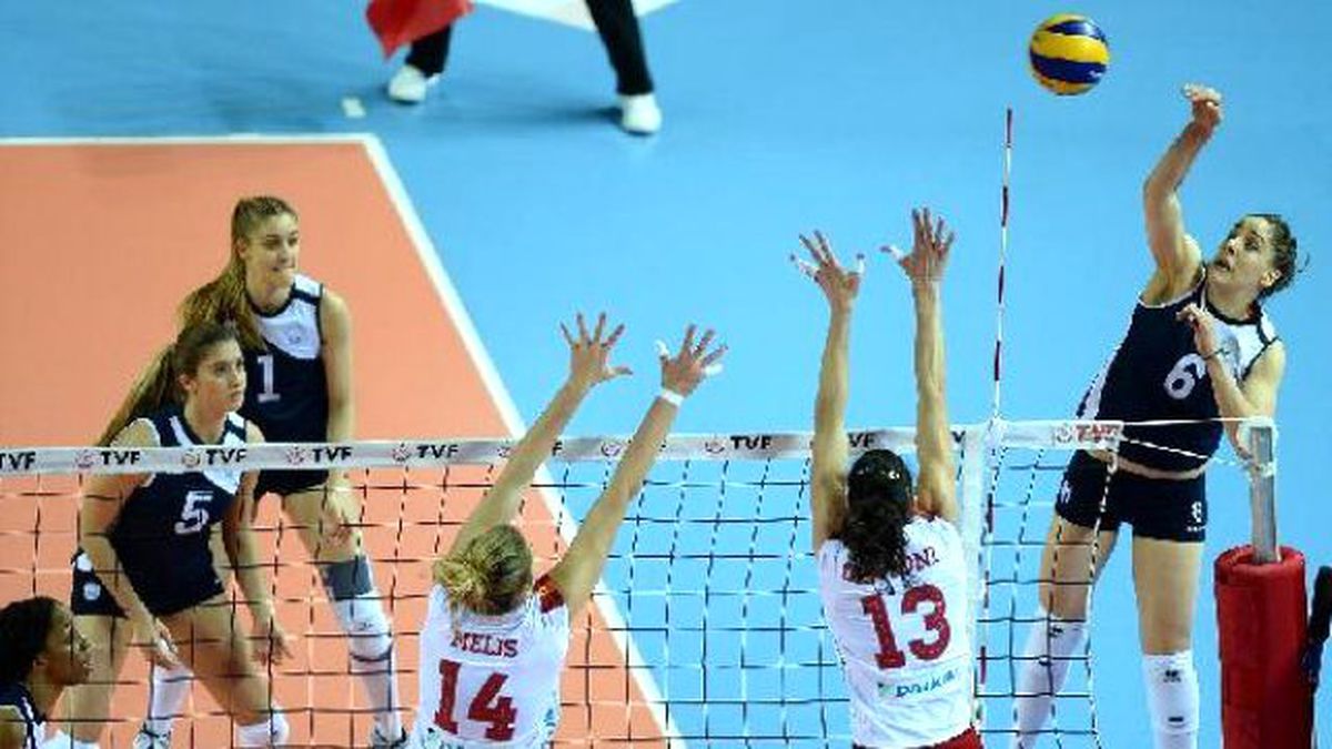 Türkiye Bayanlar 1. Voleybol Ligi\'nde 16. Hafta Maçları Oynandı
