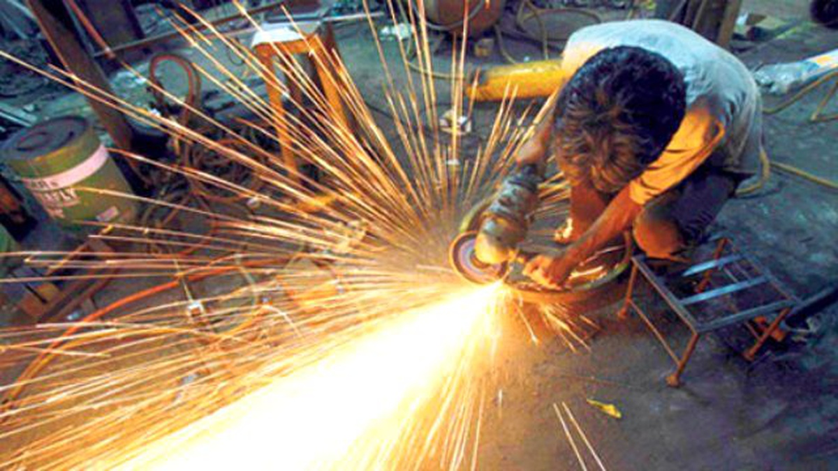 Sanayi Üretimi 2014 Yılında Yüzde 2,6 Arttı