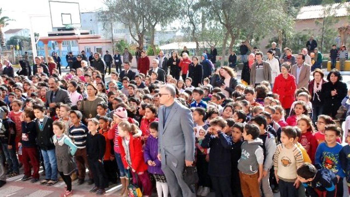 Didim\'de Öğrenciler Ders Başı Yaptı