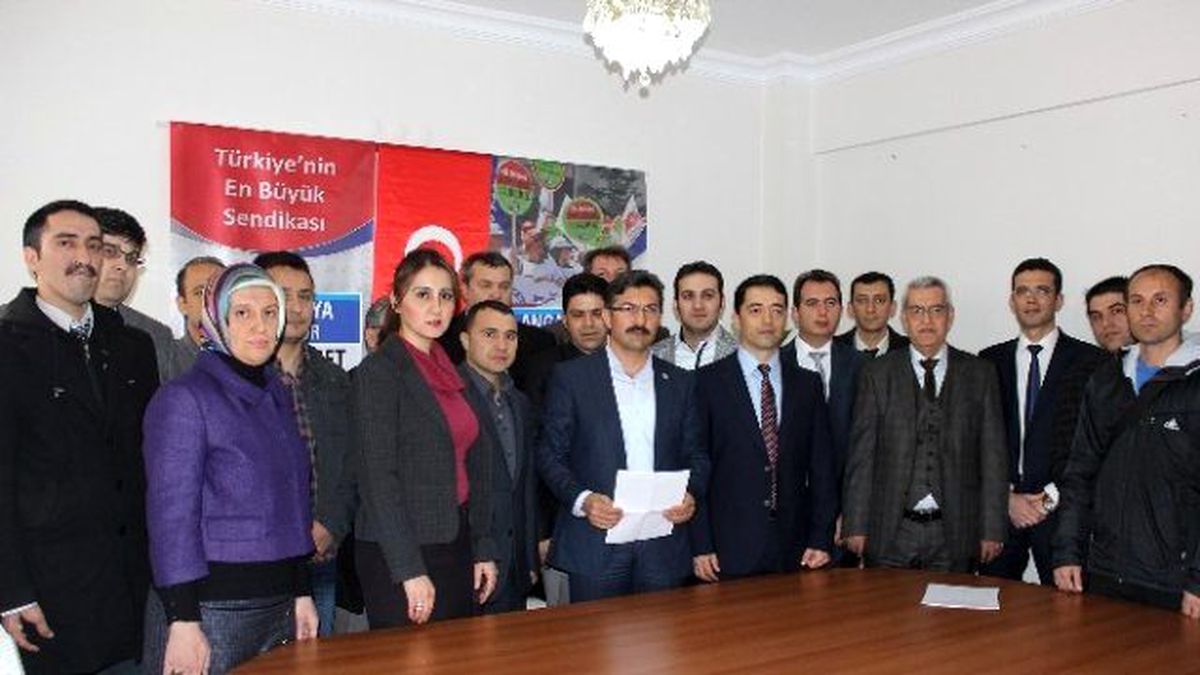 Eğitimcilerden \'Angarya Nöbet\' İçin Miza Kampanyası
